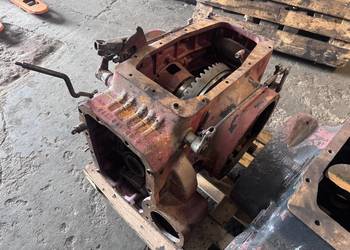 Tylny most Ursus Zetor 1224 / 1614 / 16145 / 1634 / 8011 / C - 385