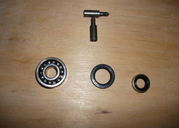 Uszczelniacze nowe  Husqvarna 44,444,,242,.236