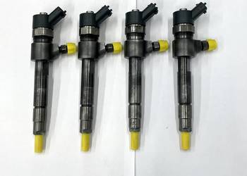 KOMPLET WTRYSKIWACZY 4SZT  0445110165 OPEL SAAB