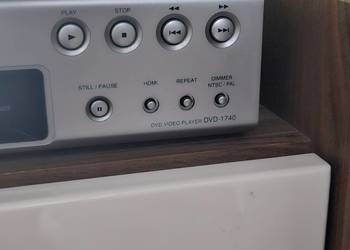 DVD Denon DVD-1740 w kolorze srebrnym