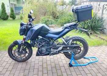 Motocykl KTM DUKE 125 na prawo jazdy kat. B