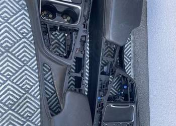 Podłokietnik skóra BMW F30 F31 Europa