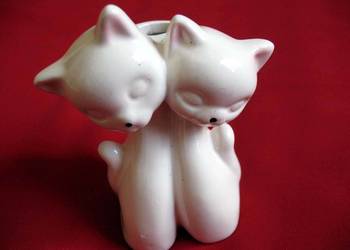 Kot - Orient orchid - kotki z wazonem - porcelana - figurka- 11 x 9 x 6,5cm