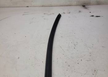 USZCZELKA DRZWI LEWY PRZÓD AUDI A4 B9 8W0837479