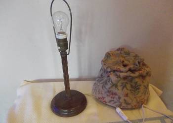 Zabytkowa lampa stojąca sprawna