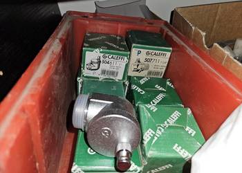 Caleffi odpowietrznik grzejnikowy kątowy 1 i 11/4 prawy nowy