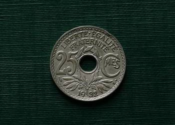 FRANCJA - 25 centymów (1932r)