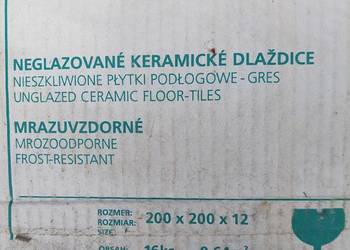 Sprzedam bardzo tanio nowe płytki nieszkliwione, mrozoodporne
