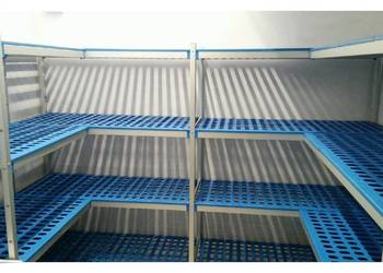 PÓŁKI I REGAŁY DO CHŁODNI I MROŹNI