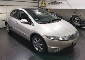 HONDA CIVIC 2.2 i-CTDi 140KM Ksenony Panoramiczny Dach Opony Zima+Lato