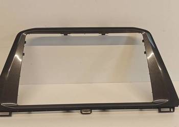 VW TIGUAN ALLSPACE RAMKA EKRANU 5NN858069D