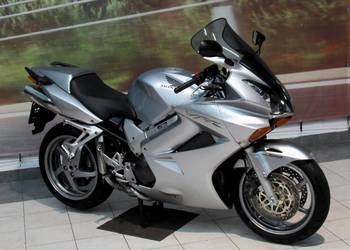 Honda VFR 800 VTEC |  Oferuję dowóz