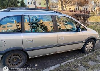 Opel Zafira A 1.8 2004 z gazem