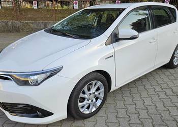 Toyota Auris II lift 2015r Hybryda NOWE OPONY
