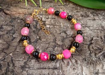 Bransoletka z różowego agatu, onyksu i lawy wulkanicznej