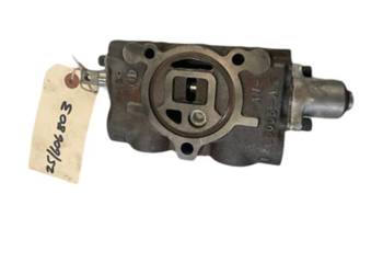 JCB 25/606803 Sekcja rozdzielacza hydraulicznego do  JCB 801