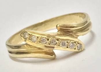 Złoty pierścionek 585 14K cyrkonie elegancki wzór bypass idealny na prezent