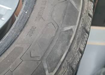 Opony zimowe continental 205 65 16c trafic transporter inne