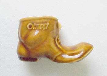 prl figurka buta, ceramiczny but prl, Tułowice bucik prl otmęt figurka
