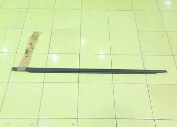 HYUNDAI ix35 10r 5D listwa zgarniajaca drzwi prawa przod