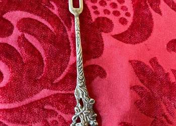 Widelec do zakąsek. Plater. Z Różą.