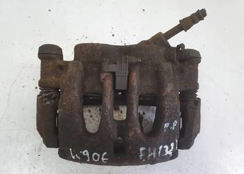 Mercedes Sprinter W906 PRZEDNI ZACISK HAMULCOWY prawy przód Pasażera