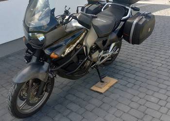 Honda Varadero Xl 1000 V mocny turystyk, duży serwis