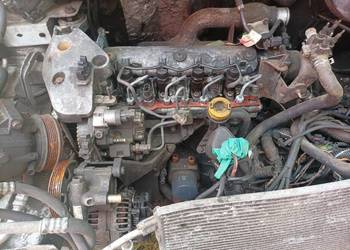 Czesci silnika Renault Trafic 1.9 td 2005 rok