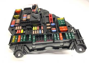 SKRZYNKA BEZPIECZNIKÓW BMW F06 9264923-02 Sportowy/Coupe 12-18 4.4 449