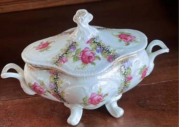 Puzderko na 3 nóżkach. Waza. Śliczne. Finezyjne uchwyty.