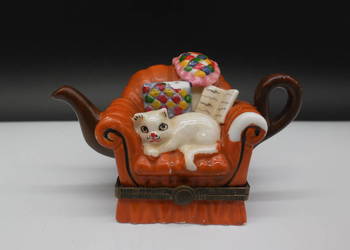 Puzderko/szkatułka na drobiazgi w kształcie czajnika z kotem