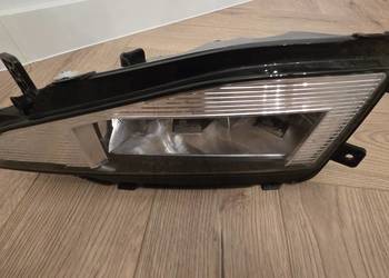 Lampa przeciwgmielna prawy przód vw passat b8