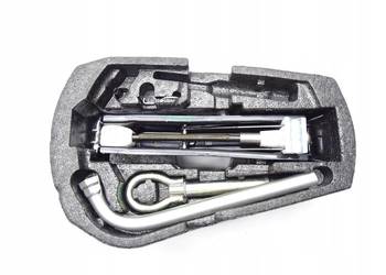 WKŁAD KOŁA ZAPASOWEGO PODNOŚNIK KLUCZ SEAT IBIZA IV LIFT 6Q0012115K