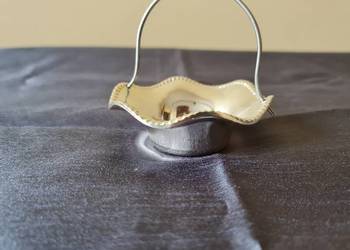 Mały koszyczek dekoracyjny - metal