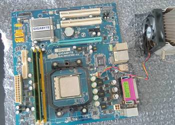 Płyta główna Gigabyte GA-M61PME-S2 am2 procesor i dwa ramy DDR2 1g