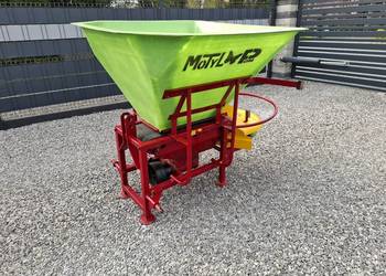Rozsiewacz do nawozu MOTYL 600kg