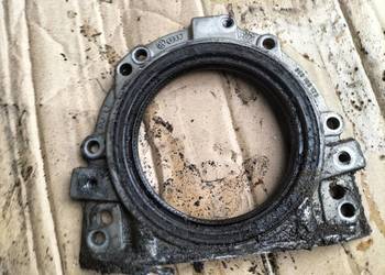 OBUDOWA USZCZELNIACZA WAŁU 053103173 T4 AUDI 80B4 GOLF 2 3 PASSAT B4 1.9TDI