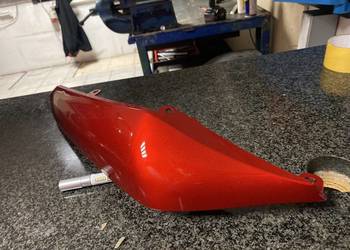 YAMAHA FZ 1 owiewka bok boczek zadupek prawa  fazer 1000