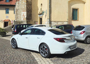 Opel Insignia A 2.0 cdti biturbo 4x4 automat