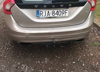 Volvo V60 T5 , benzyna 245 KM, 2015 rok 111 tyś km po kolizji