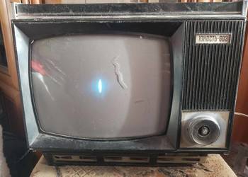 Telewizor retro kolekcjonerski  Юность R603 radziecki kineskop