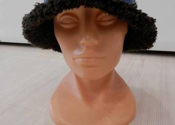 Czapka Bucket Jeansowa ze Sztucznym Brązowym Futerkiem Kapelusz M