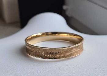 Złota bransoletka vintage typu bangle