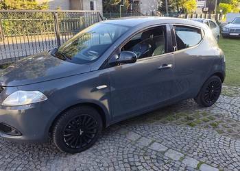 Lancia Ypsilon 1.2 (69 KM) 2014r | Salon Polska | Klimatyzacja | 5 drzwi