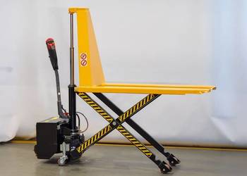 Wózek paletowy FE1056 – z napędem i podnoszeniem elektrycznym 1500kg