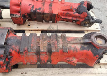Manitou 628 Obudowa Przedniej Osi Pochwa 27906001619