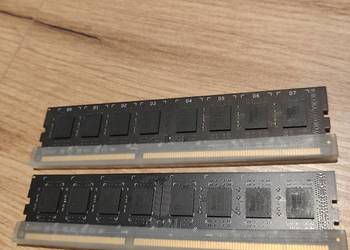 Kości RAM 2×8 GB DDR3 1600 MHz 240-pin