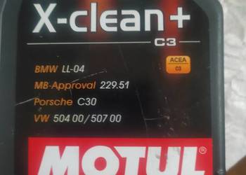 Sprzedam olej silnikowy