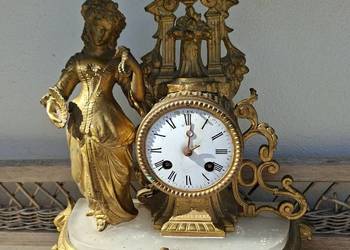 Kominkowy zegar francuski
