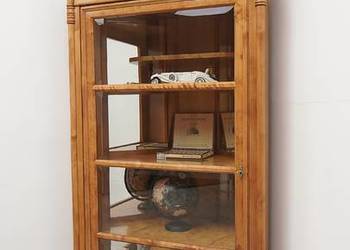 Stylowa witryna narożna BIEDERMEIER. Po renowacji.